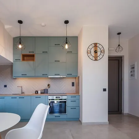 New Modern With Private Pools And Walking Distance To Pánormos
