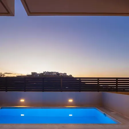New Modern With Private Pools And Walking Distance To Villa Pánormos