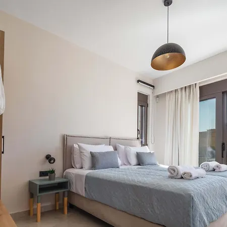 New Modern With Private Pools And Walking Distance To Villa Pánormos