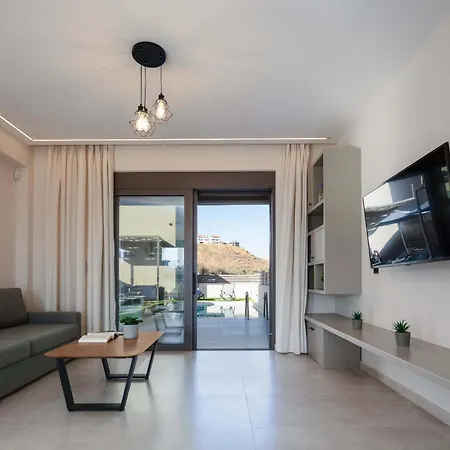 Villa New Modern With Private Pools And Walking Distance To