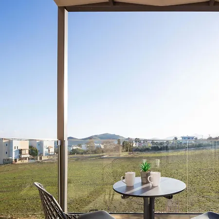 New Modern With Private Pools And Walking Distance To Pánormos