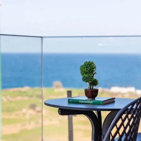 New Modern With Private Pools And Walking Distance To Villa *